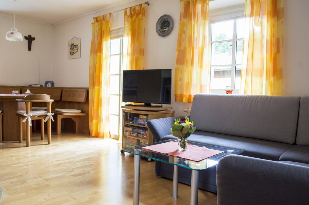 Haus Loferer Apartment Sankt Martin bei Lofer Exterior photo