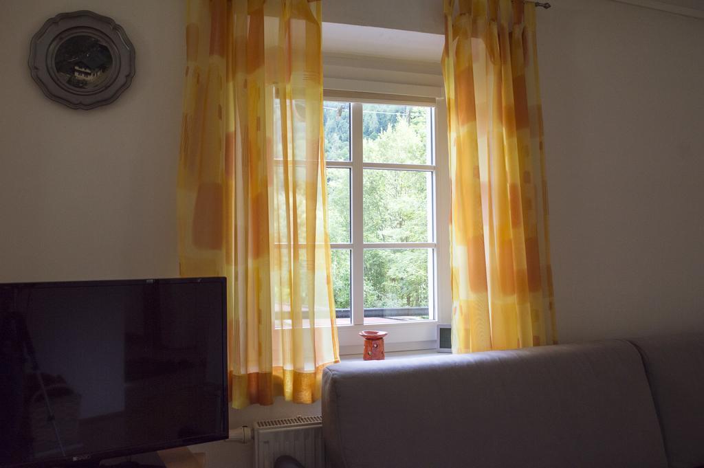 Haus Loferer Apartment Sankt Martin bei Lofer Exterior photo